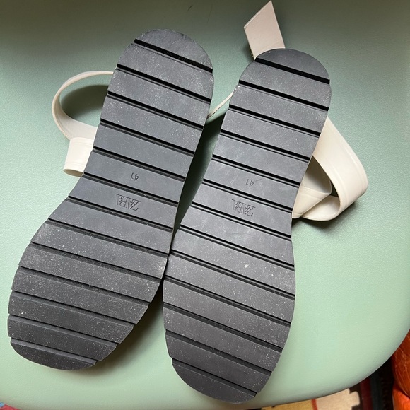 NWOT zara platform sandals 10/41 - Picture 2 of 7